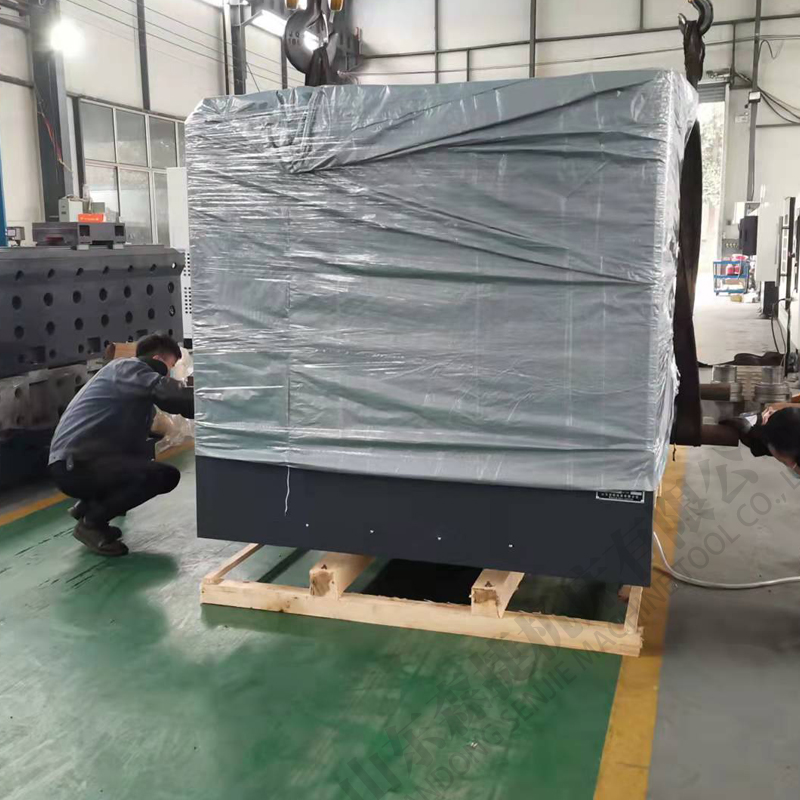 为广西客户杨总定制的加工中心VMC850发货
