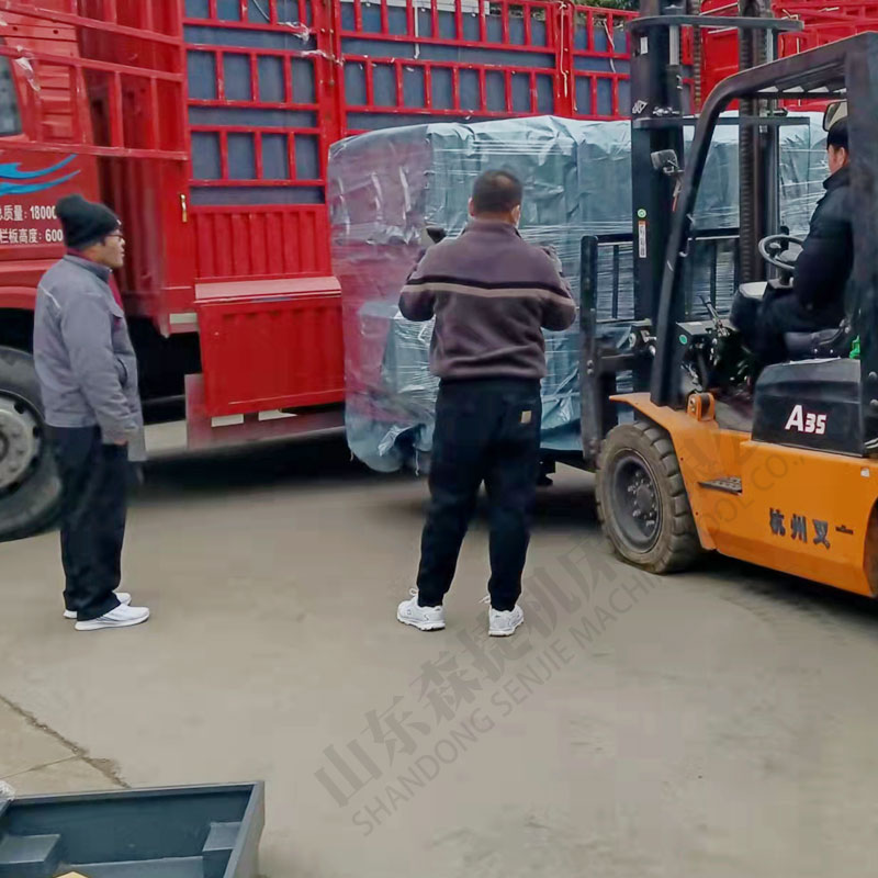 为无锡客户刘总定制的斜式数控铣打机SJZX100-600发货